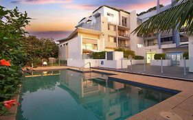 Ettalong Beach - Poolside Luxury